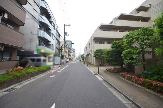 カルナ市谷薬王寺