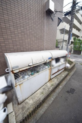 カルナ市谷薬王寺